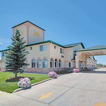 Days Inn By Wyndham Laramie Exterior photo